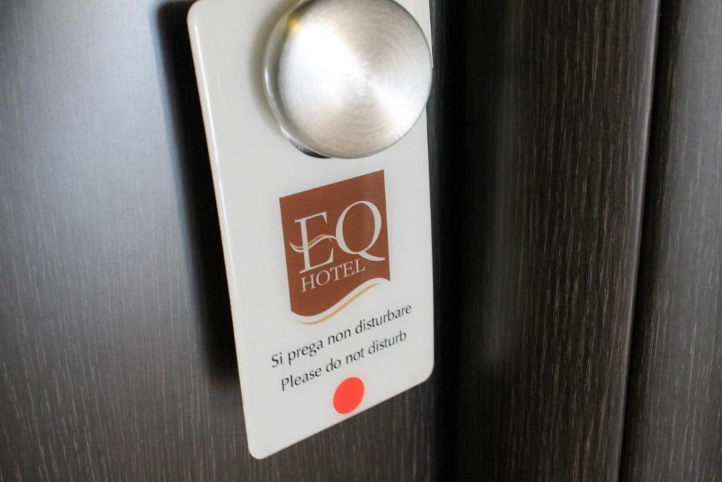 Eq Hotel Travagliato Kültér fotó